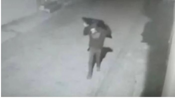 Hırsız kadının kocası çıktı