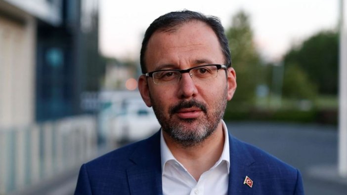 Bakan Kasapoğlu İzmir’de yuhalandı