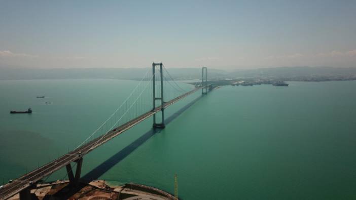 İzmit Körfezi'nin turkuaz renkte olmasının nedeni bakın neymiş