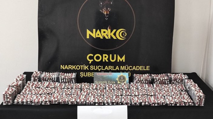 Bir bavul dolusu uyuşturucu yakalandı