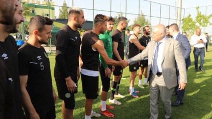 Mehmet Büyükekşi’den o kulübe ziyaret