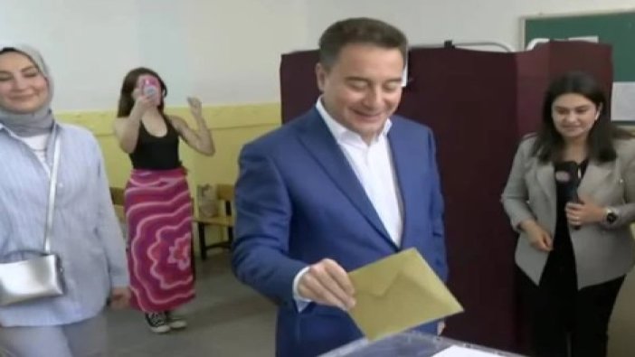 Ali Babacan oyunu kullandı