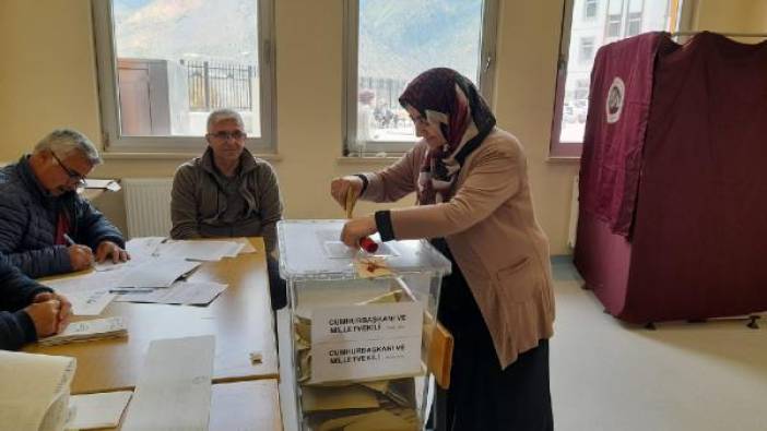 7 kez taşınmıştı: İlk seçim heyecanını yaşıyor