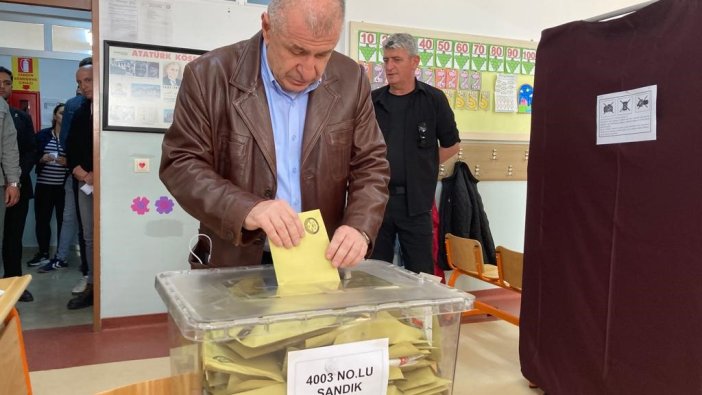 Ümit Özdağ oyunu kullandı