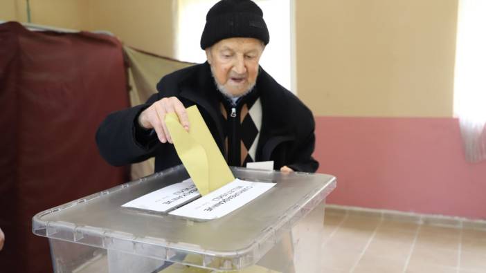 'Asırlık çınarlar' sandık başında