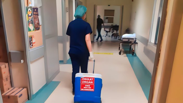 Merdivenden düşerek ölen şahıs 3 kişiye umut oldu