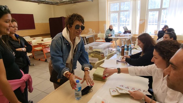 Ünlü sunucu Serap Paköz oyunu kullandı