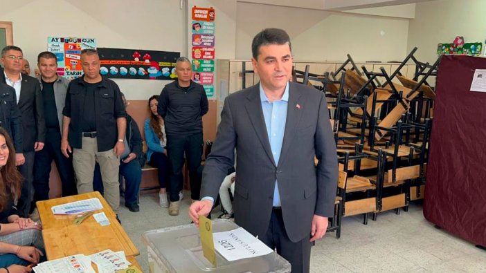 Gültekin Uysal oyunu kullandı