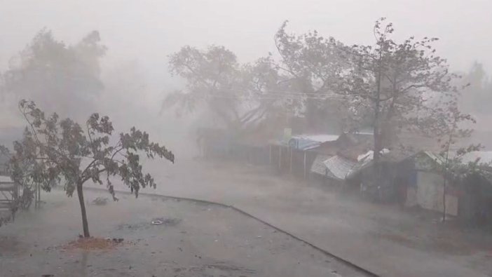 Mocha Kasırgası'nda bilanço ağırlaşıyor: 5 ölü 700'den fazla yaralı