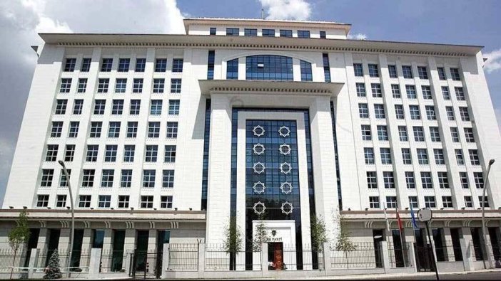 AK Parti'de 3 saat süren toplantı