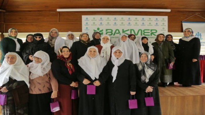 60 yaş üzeri tefsir öğrencilerine ilim tacı