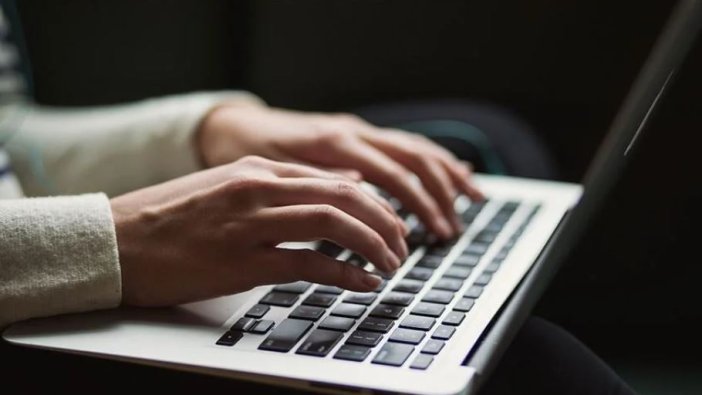 Muharrem İnce paylaşımları nedeniyle gözaltına alınan şüpheliler adliye sevk edildi