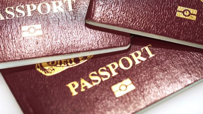 Rum yönetimi, Ruslara sattığı "Altın Pasaport"ları AB baskısıyla iptal ediyor
