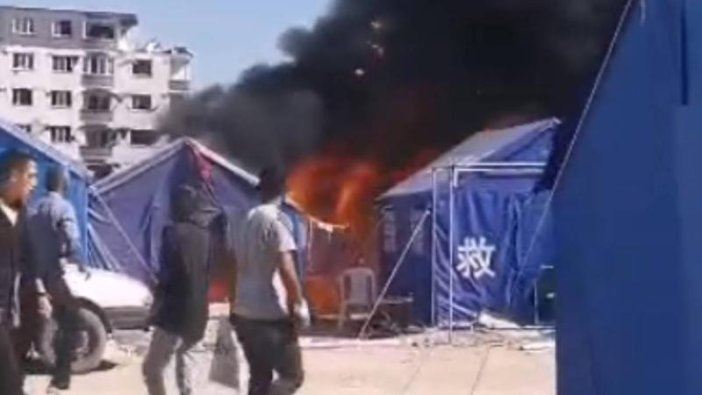 Hatay çadır kentte yangın
