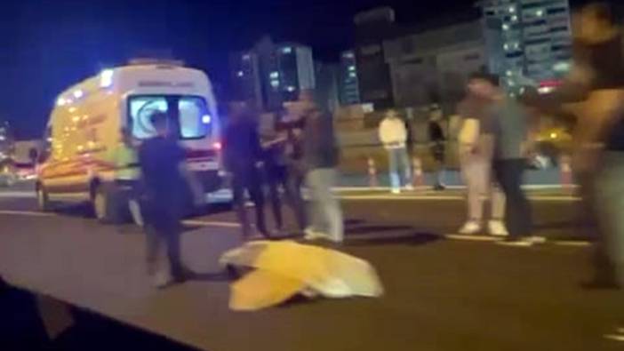 Yolun karşısına geçmek isterken otomobilin çarpmasıyla öldü