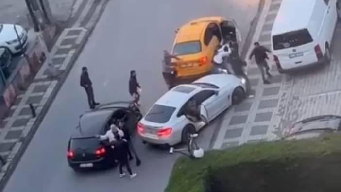 Ümraniye'de trafikte yumruk yumruğa kavga