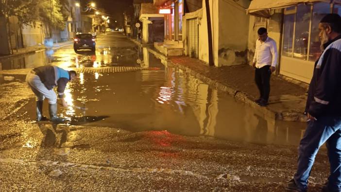 Şanlıurfa'da sağanak su baskınlarına neden oldu