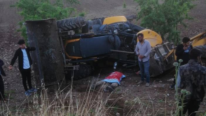 Devrilen iş makinesinin altında kalan köy korucusu hayatını kaybetti