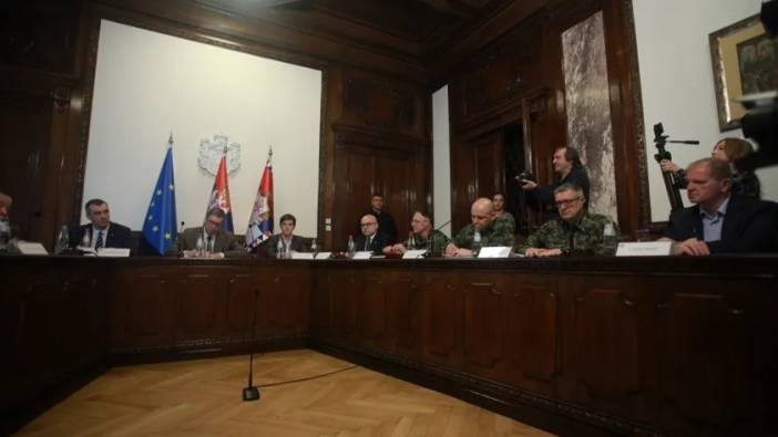 Sırbistan'da orduya teyakkuz emri