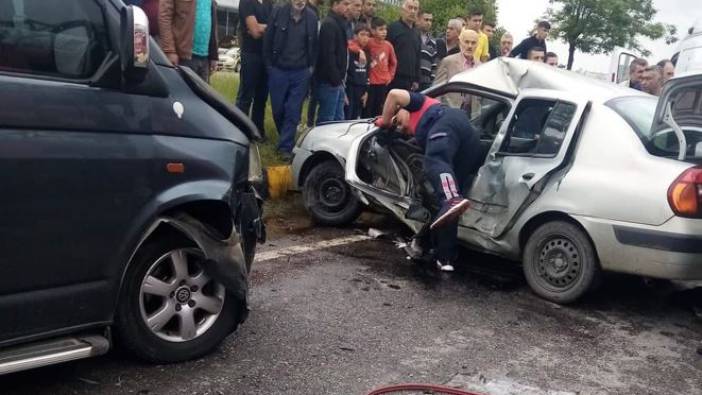 Zonguldak'ta trafik kazası; baba öldü, kızı yaralı