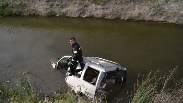 Aksaray'da hafif ticari araç sulama kanalına uçtu: 1 ölü, 1 yaralı