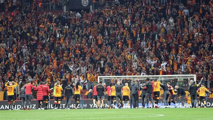 Siyasilerden şampiyon Galatasaray'a tebrik mesajı