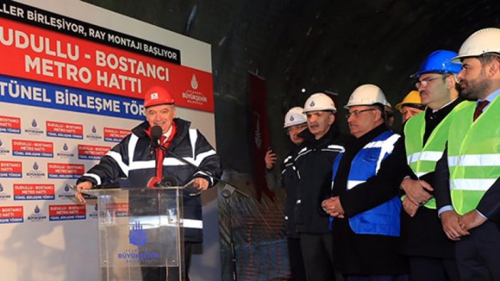 ‘Raylı sistem hedefine hızla yürüyoruz’