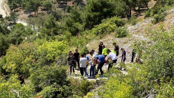 Okul gezisi sırasında çocuklar 5 metre yükseklikten düştü: 17 yaralı