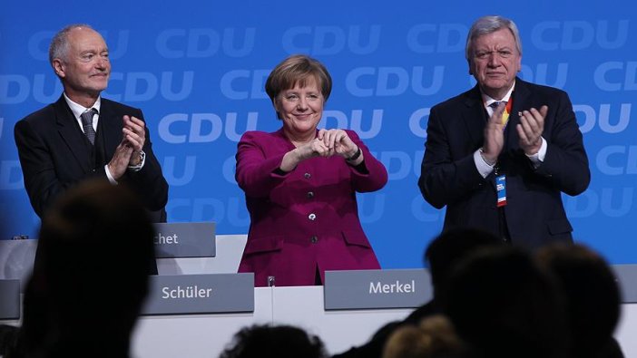 Merkel'den koalisyona onay