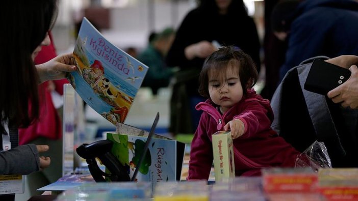 Ankara kitap fuarına rekor ziyaretçi