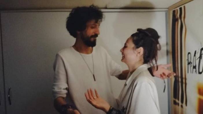 Radyo programında evlilik teklifi