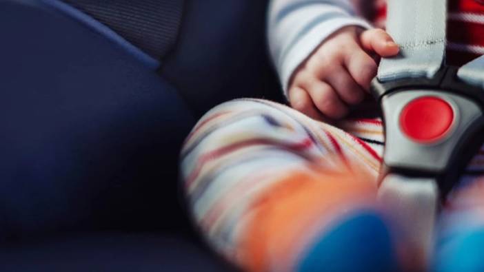 Arabada unutulan 6 aylık bebek hayatını kaybetti