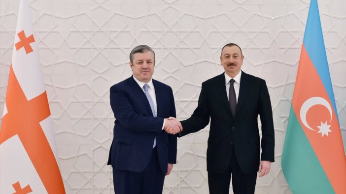 Kvirikaşvili, Aliyev'le görüştü