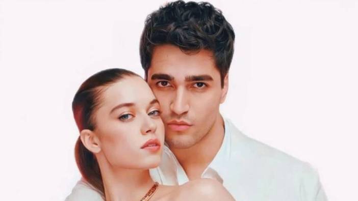 Afra ve Mert aşkı kanıtlandı: El ele poz verdiler