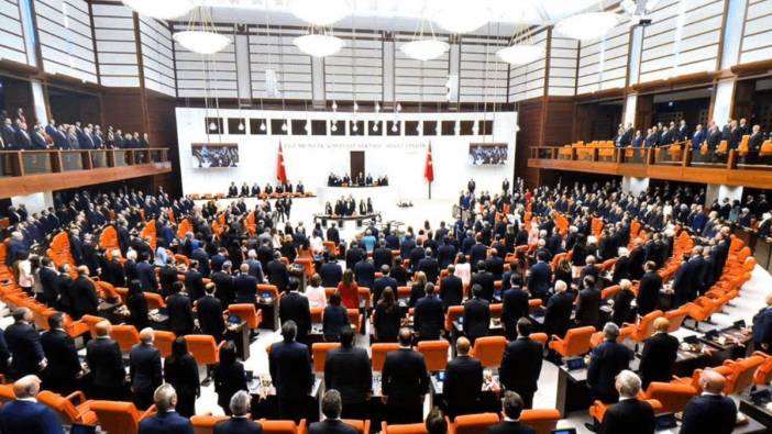 'Meclis'te Hizbullah istemiyoruz' paylaşımı yapan memur açığa alındı