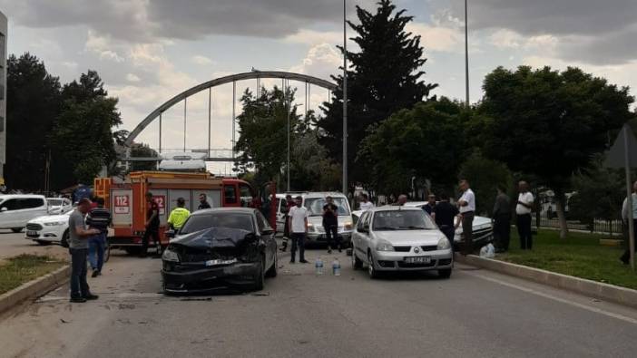 Zincirleme trafik kazası: 4 yaralı