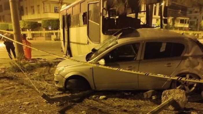 Hatay'da tarım işçilerini taşıyan midibüs kaza yaptı: 1 ölü, 24 yaralı