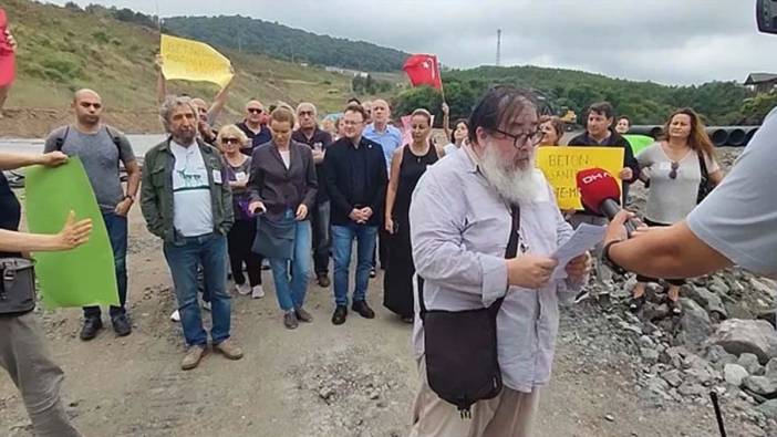İstanbul Uskumruköy'de kaçak beton santrali protesto edildi