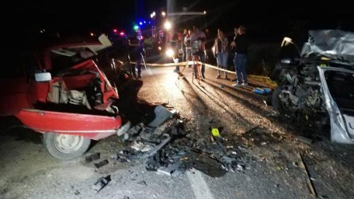 Ankara'da iki otomobil kafa kafaya çarpıştı: 3 ölü 1 ağır yaralı