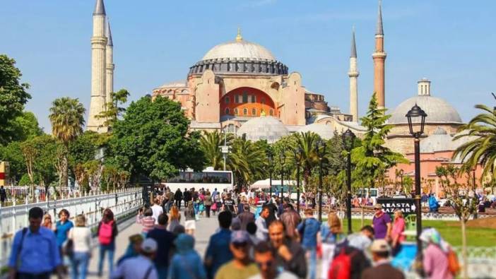 İstanbul'a ilk 5 ayda gelen yabancı turist sayısı yüzde 19 arttı