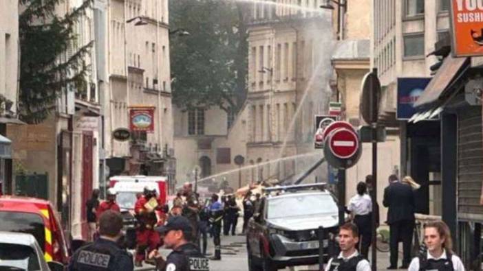 Paris'teki patlamada yıkılan binanın enkazında ceset bulundu