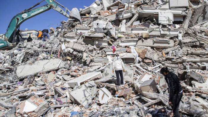 Meclis Başkanı Kurtulmuş: Ekim ayından itibaren bitmiş olan kalıcı konutlar depremzedelere verilecek