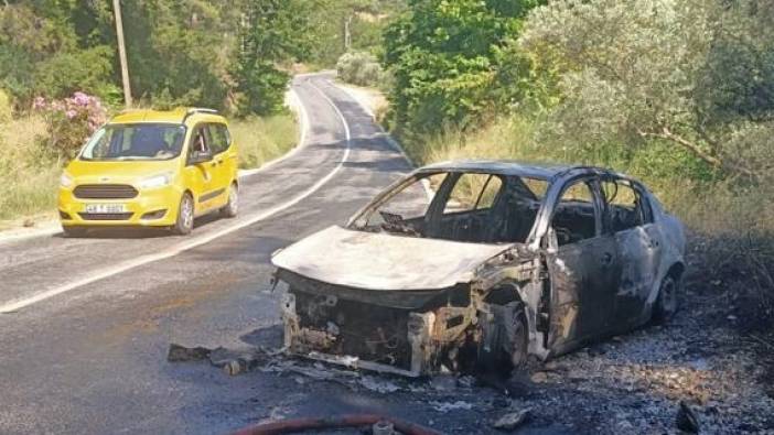 Seyir halindeyken alev alan  otomobil küle döndü