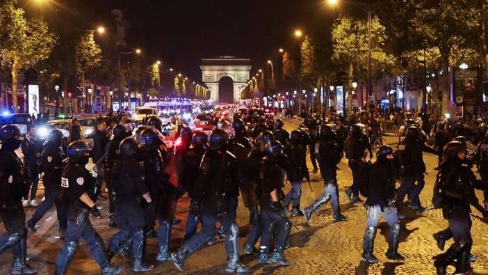 Fransa'daki protestolarda dün 719 kişi gözaltına alındı