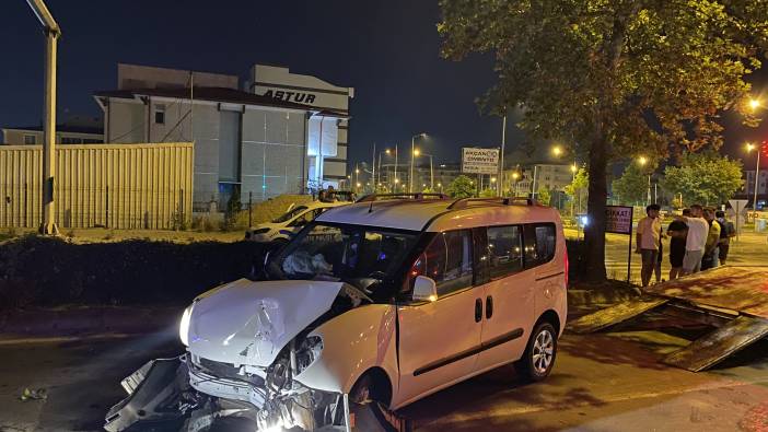 Alkollü sürücü plaka tanıma sistemi direğine çarptı