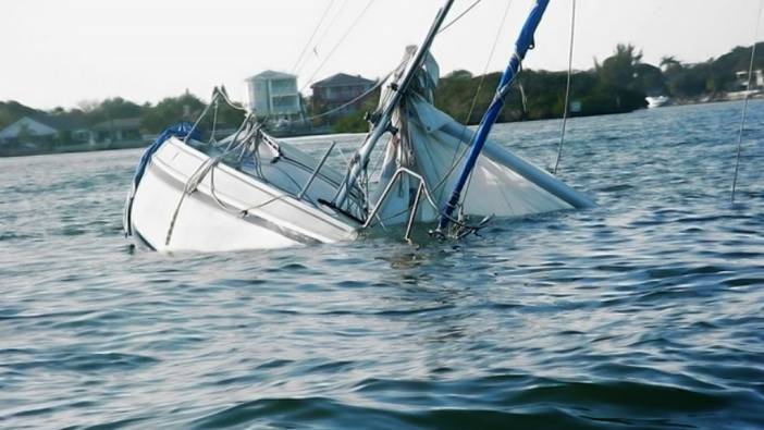 Viktorya Gölü'nde 2 tekne battı