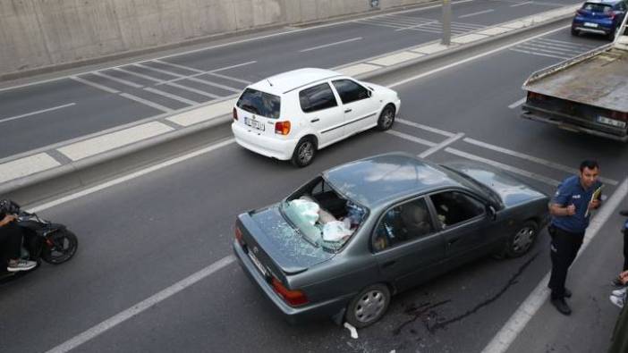 Trafik kazası sonrası bıçaklı ve sopalı kavga