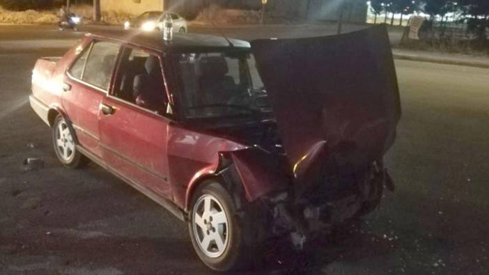 Adıyaman'da iki otomobil çarpıştı: 3 yaralı