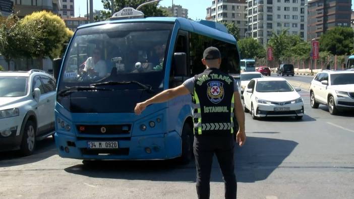 Kadıköy'de minibüsçülere ceza yağdı