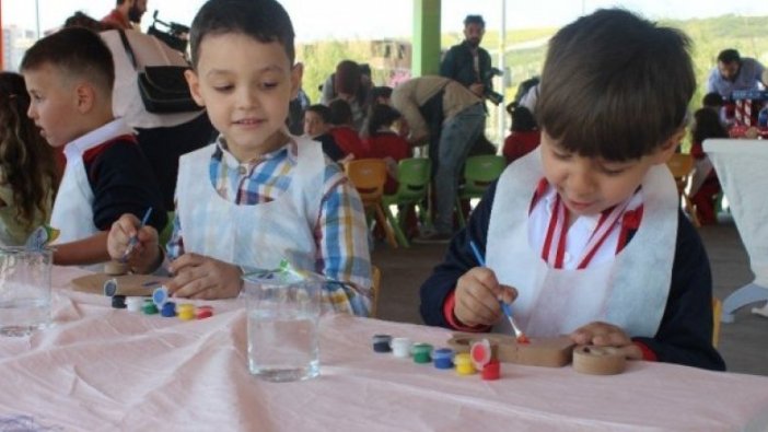 Oyuncak festivali renkli görüntülere sahne oldu